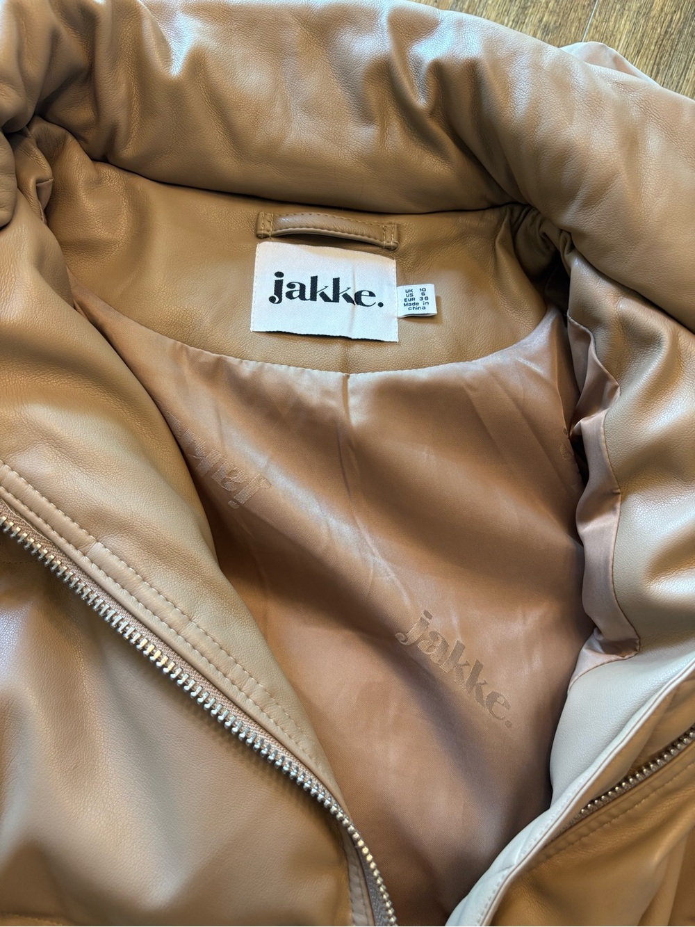 Women's Hooded Puffer Bomber Jacket in Taupe. Beautiful jacket, worn twice. - Picture 3 of 6